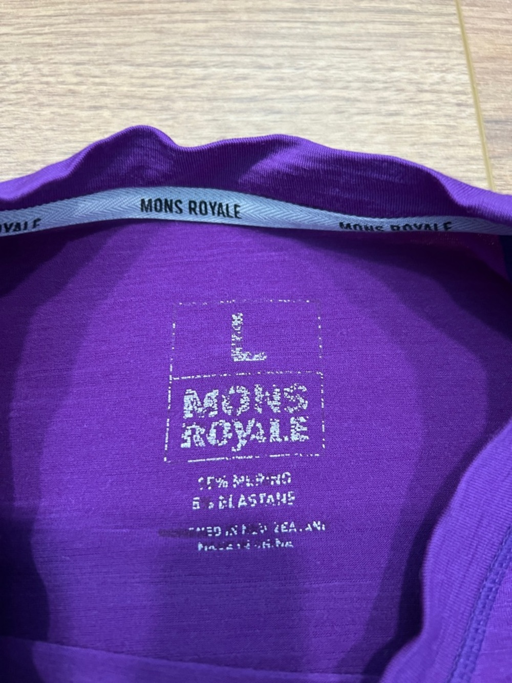Mons Royale Merino Wool Long Sleeve in Purple Size Large - Picture 2 of 10